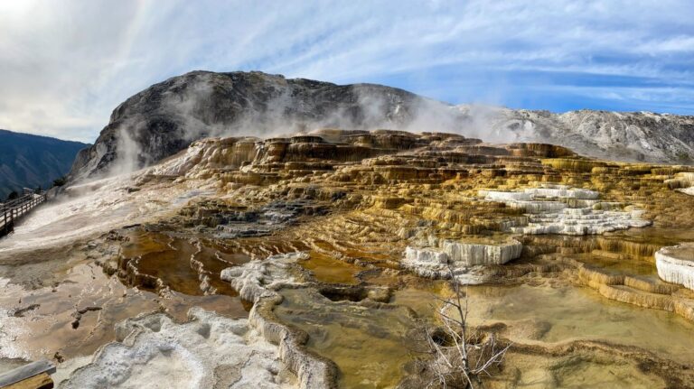 All 11 Geyser Basins In Yellowstone Ranked - Engineer To Explore