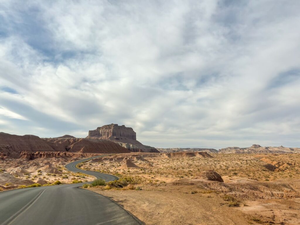 goblin valley entrance road